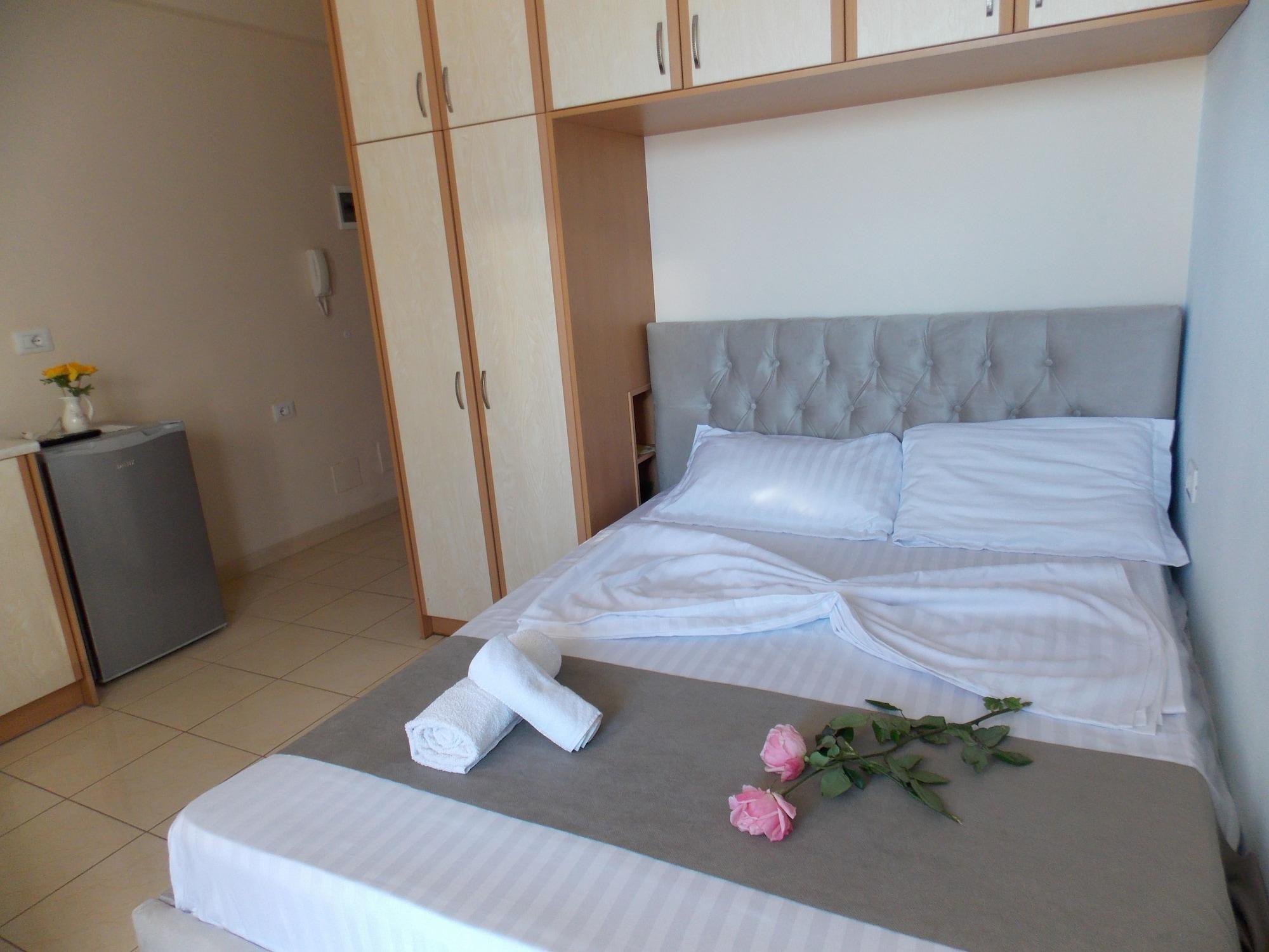 Afrimi Relax Apartments Саранда Экстерьер фото