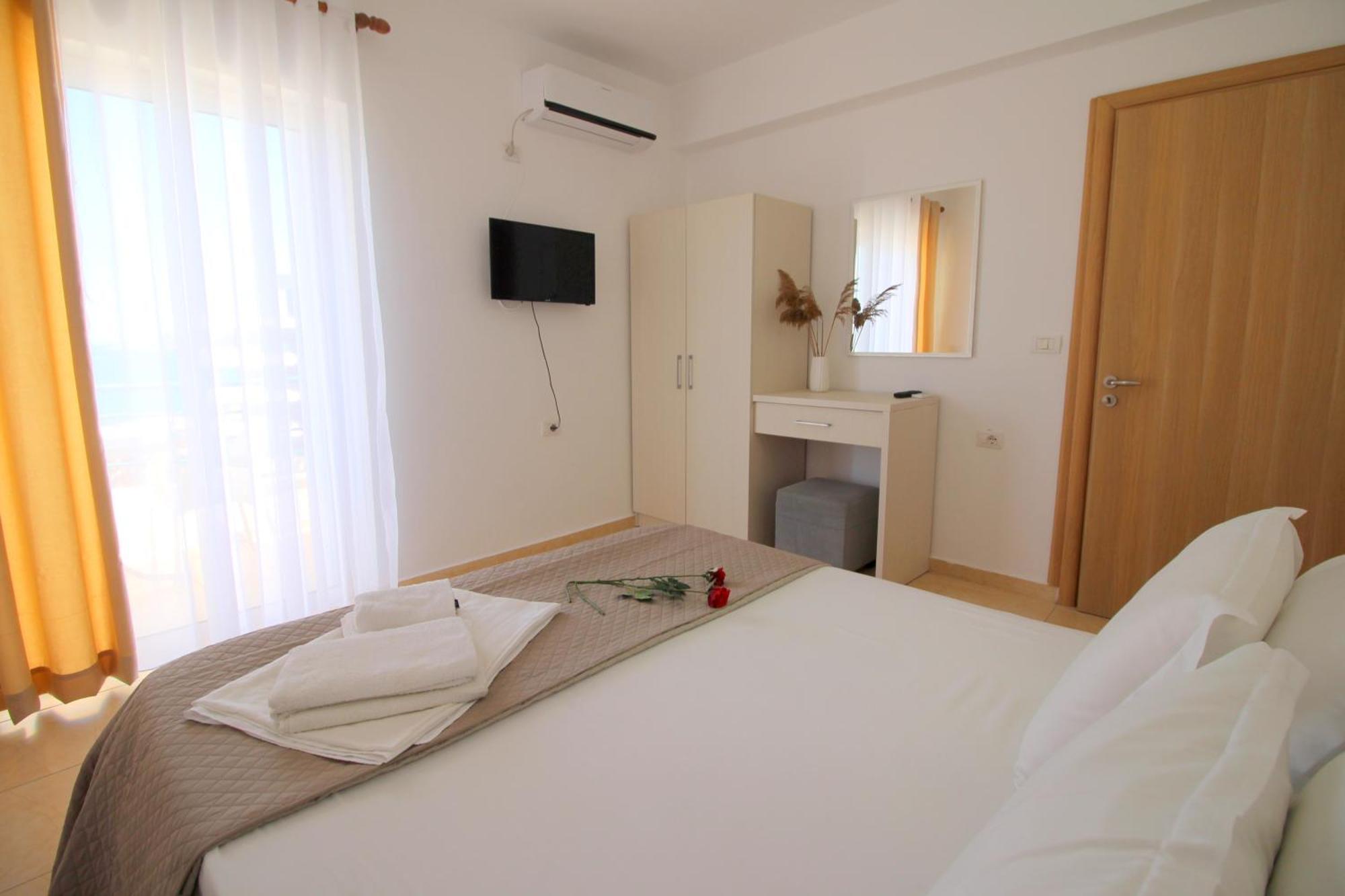 Afrimi Relax Apartments Саранда Экстерьер фото